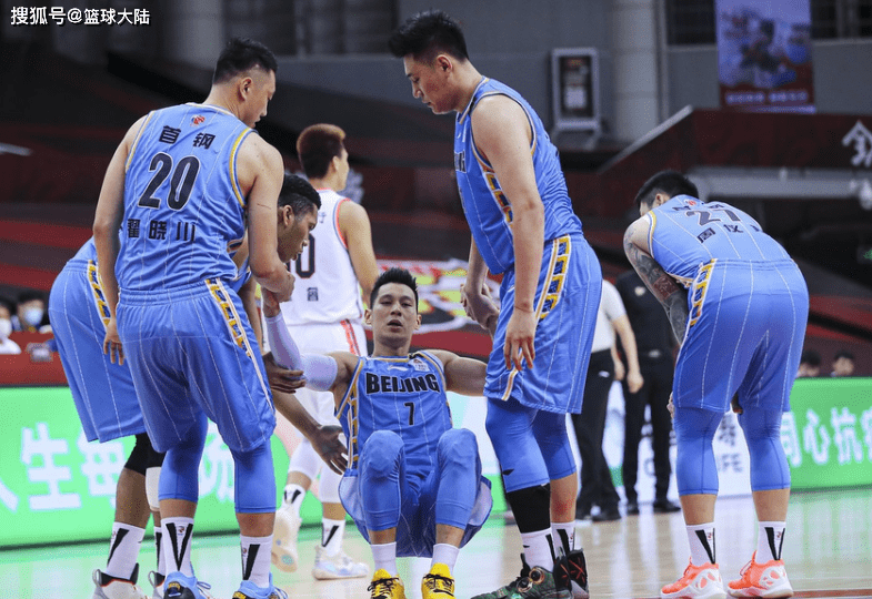 广东宏远12比0横扫北京首钢，CBA赛场上的南派风暴