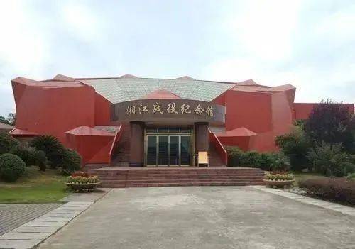 1980彩，那个年代的色彩斑斓与时代记忆
